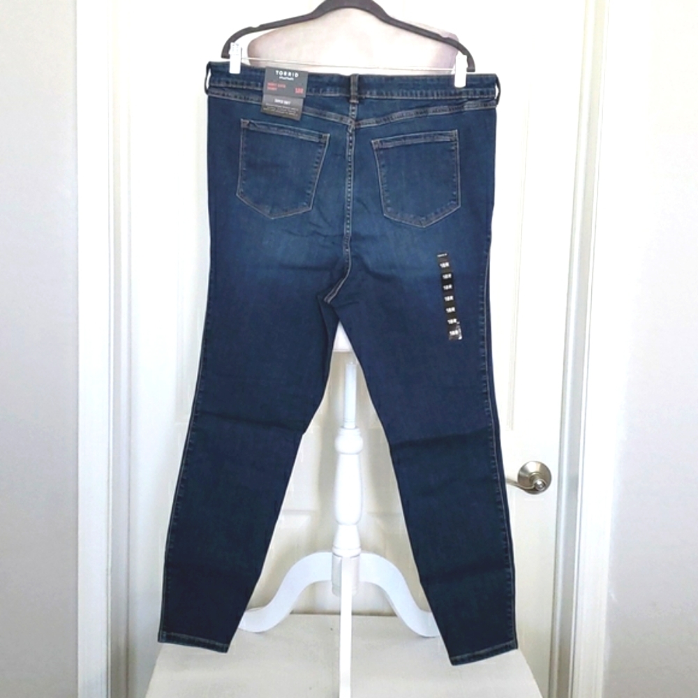 NWT Torrid Jeans - Picture 4 of 10